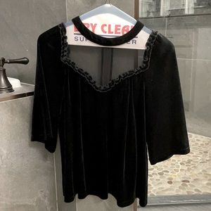 Black velvet top